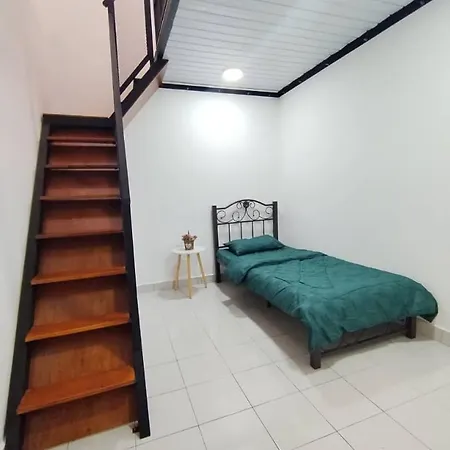 Orked Homestay Seri Iskandar Exterior photo