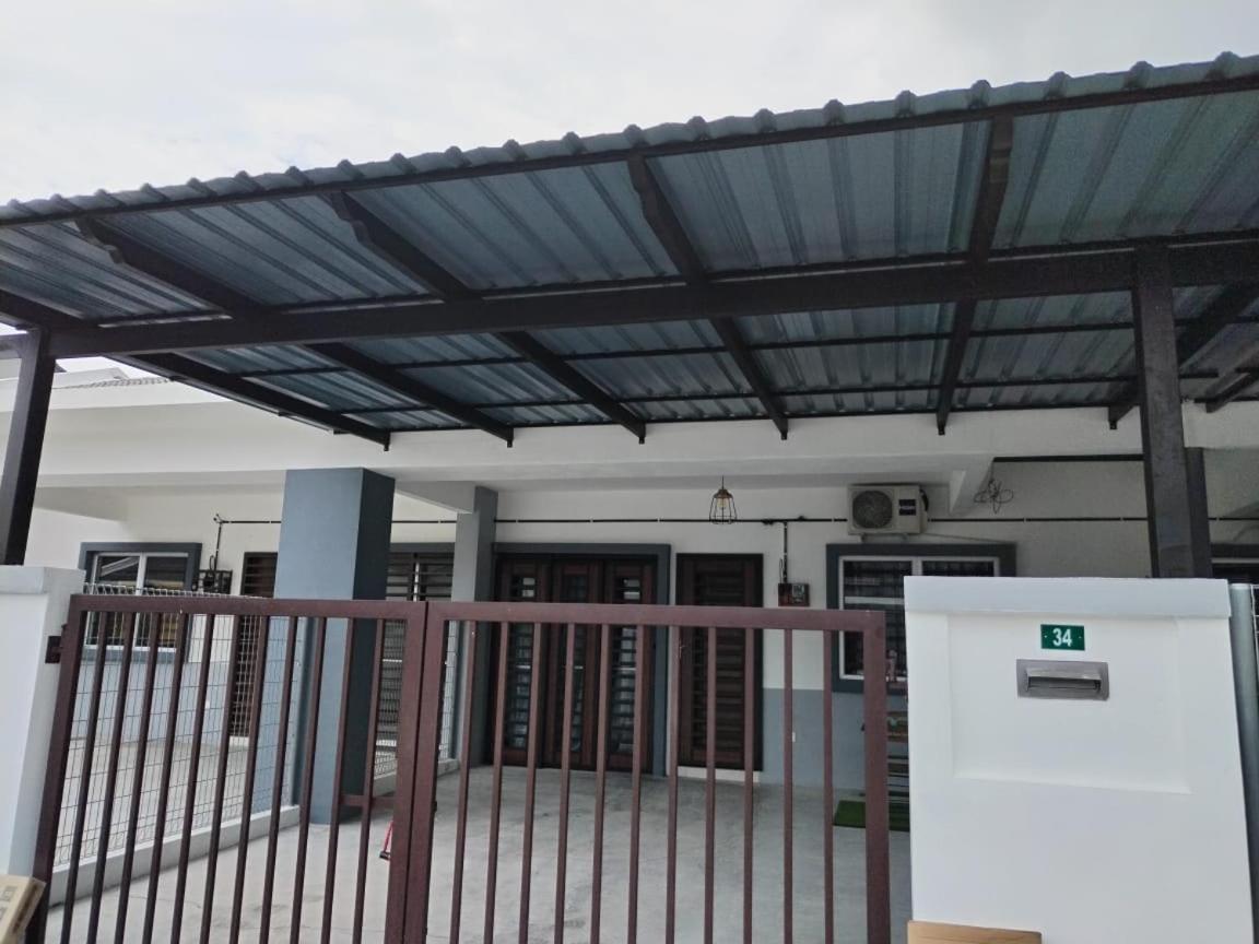 Holiday home Orked Seri Iskandar